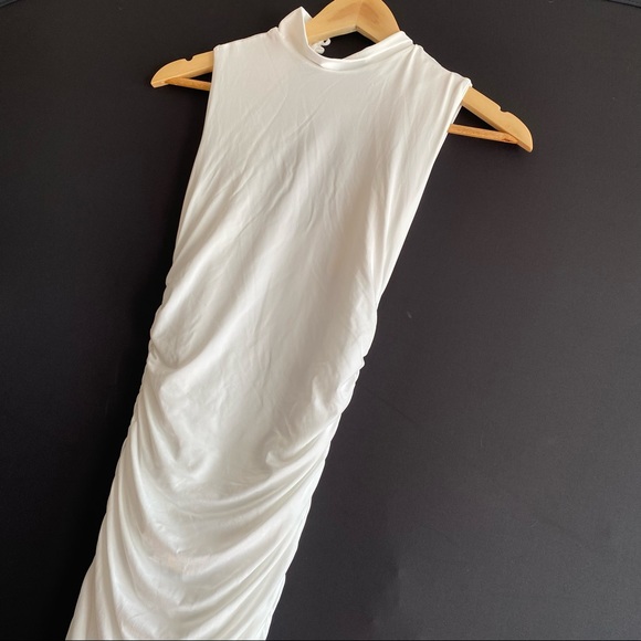 Club L Rouched/Slinky dress - Picture 4 of 7